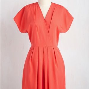 I Come In Pleats Dress by Closet London